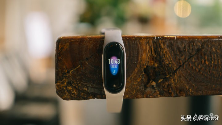 keep运动手环自由训练和肌力训练,可以将运动数据同步到keep的手环