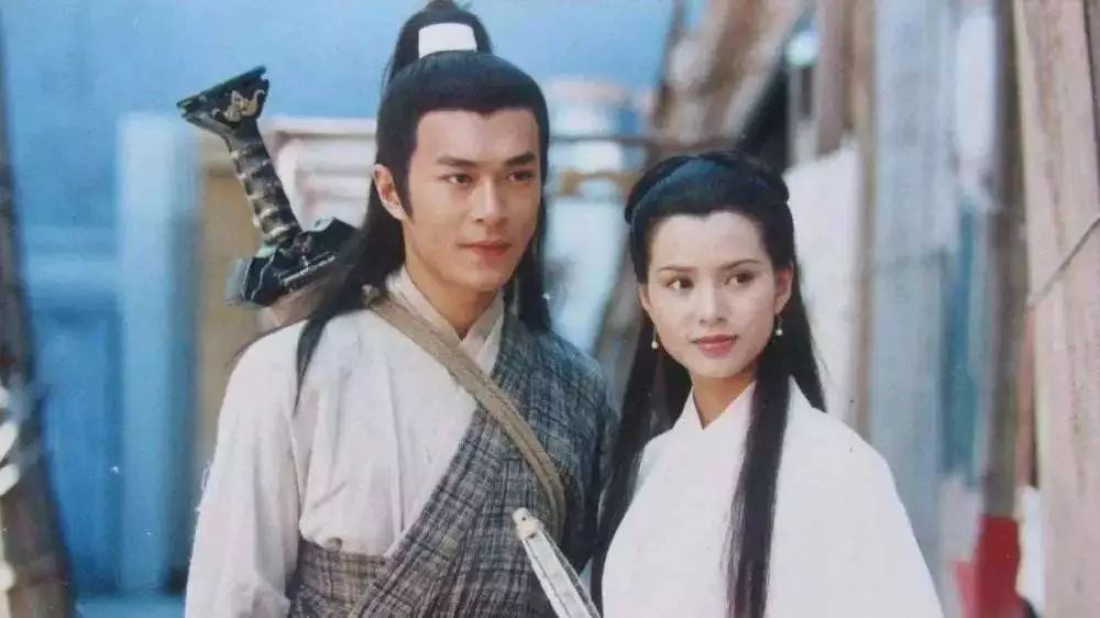 倚天屠龙记里一刀一剑的秘密,倚天屠龙记倚天剑被抢