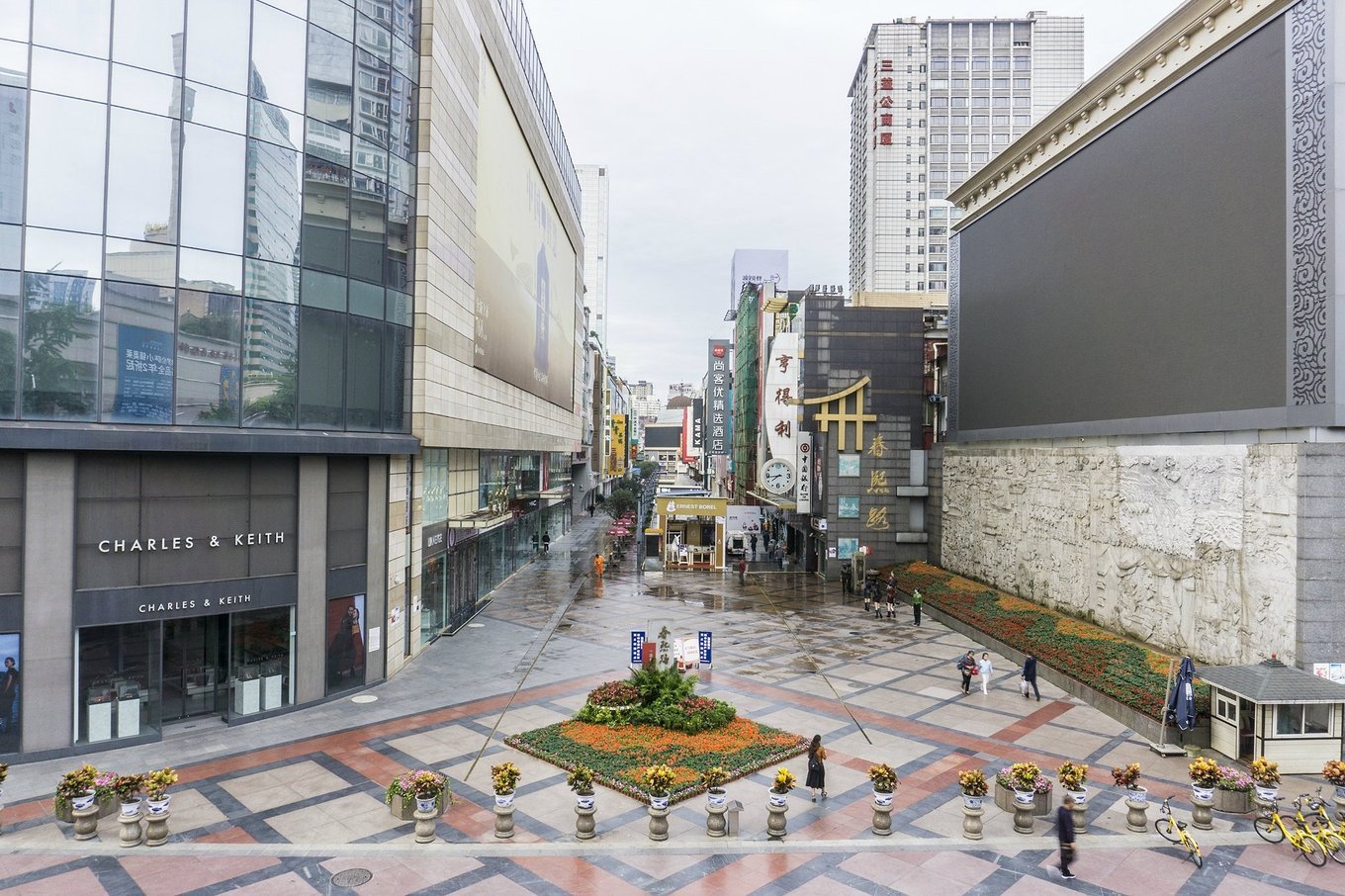 春熙路攻略成都特色,成都春熙路最值得逛的街