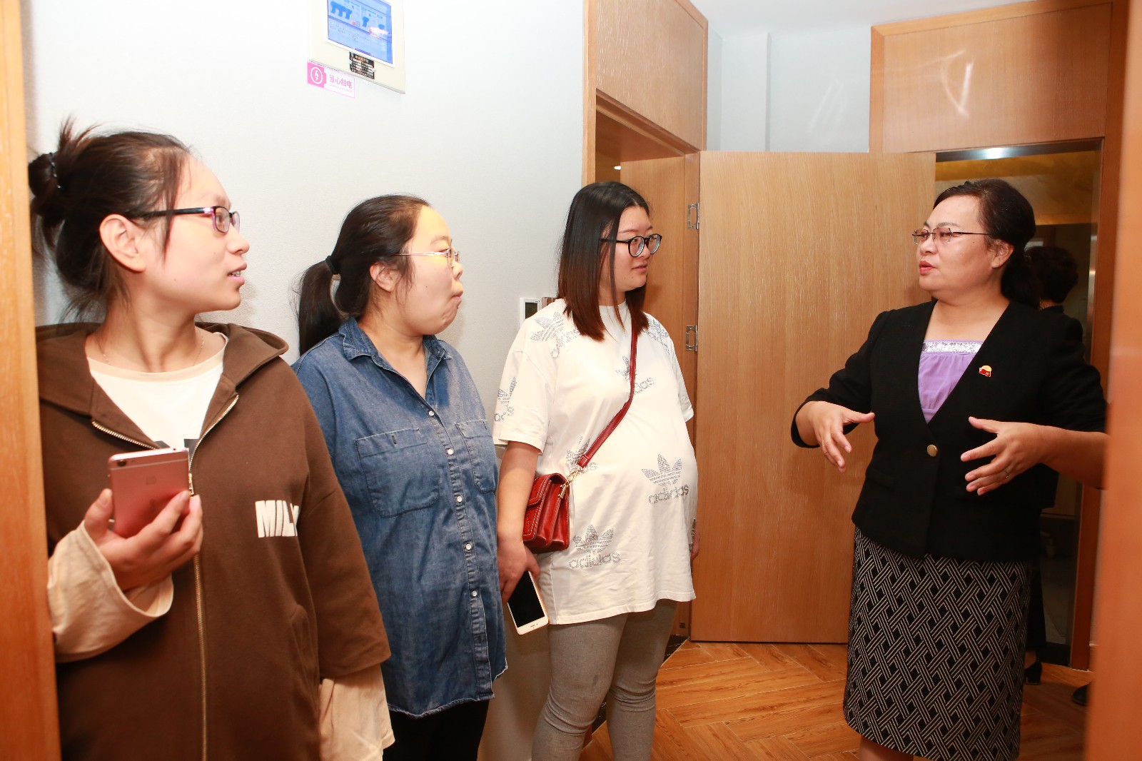 新密玺月月子会所价格,新密玺月月子中心怎么样