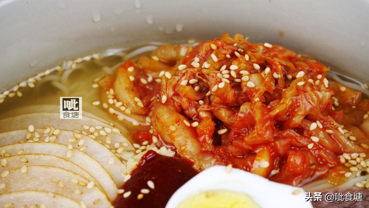 一碗正宗的冷面,一碗香喷喷的冷面怎么做