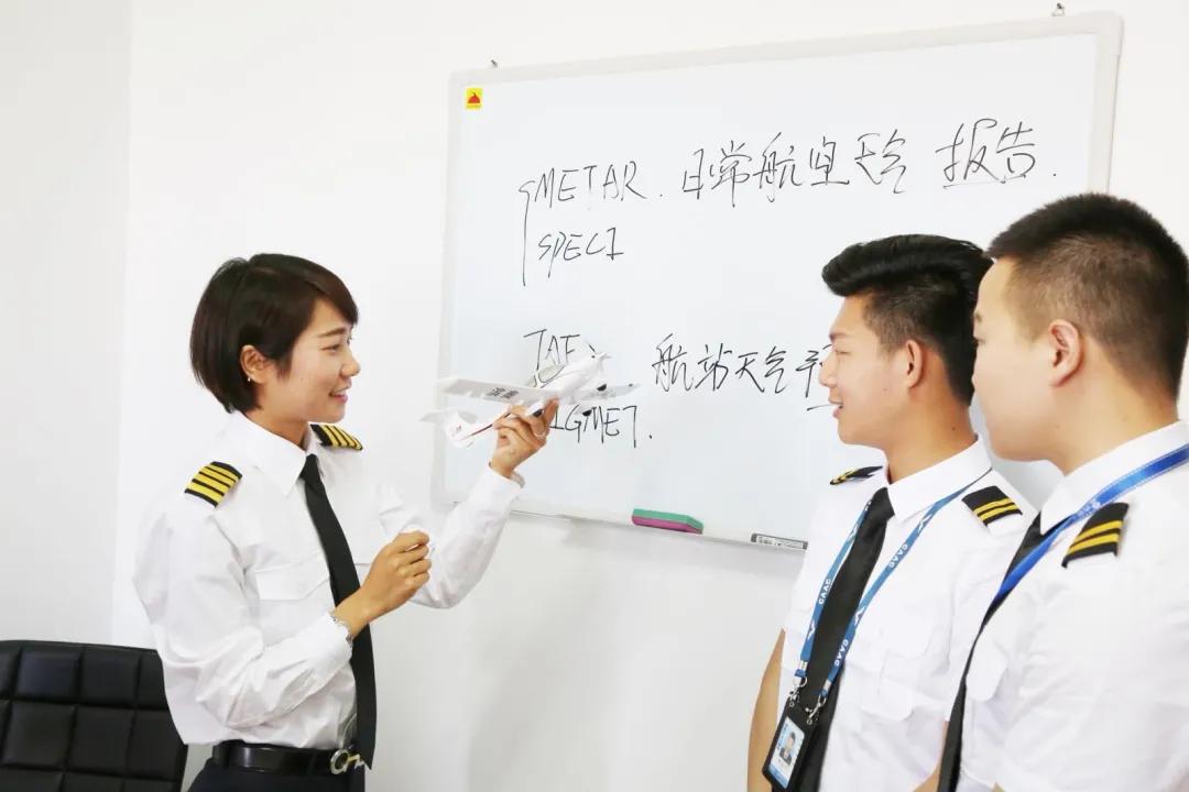 廊坊翔宇航空学院,航空学校生活