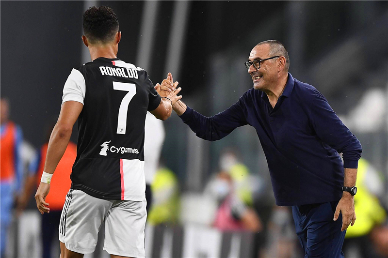 萨里决策失误尤文战术试验场,萨里谈淘汰尤文