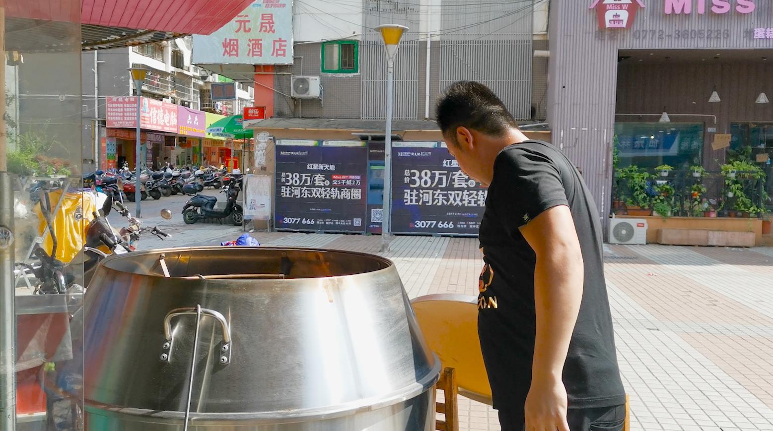 这才是真正的烤鸡做法简单还入味,烤鸡皮怎么红亮