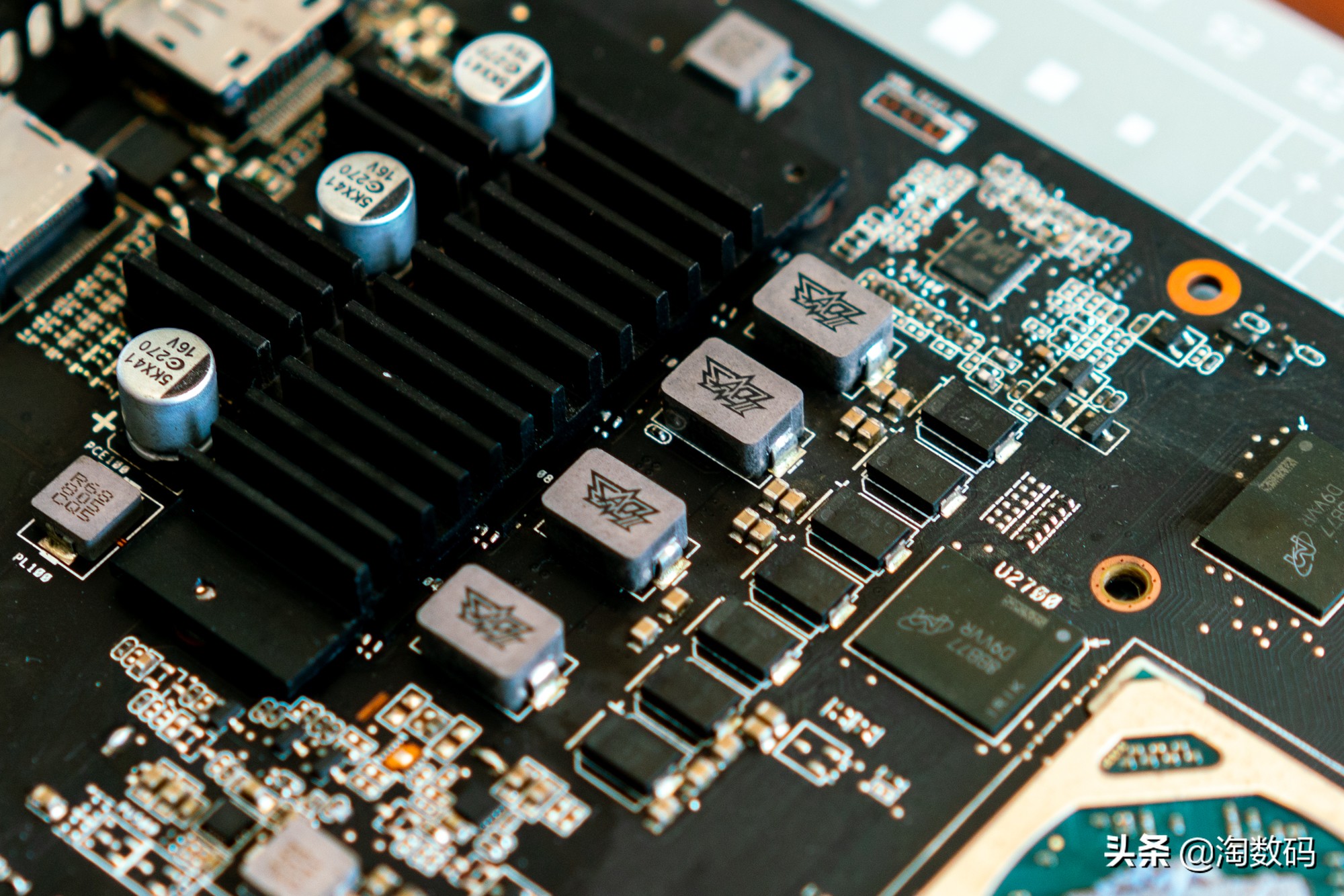 华硕rx5808g对比1660ti,华硕rogrx5808g游戏测试