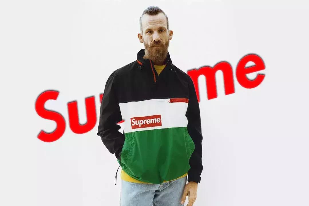 一份报纸200块，一块板砖卖6000？Supreme凭什么这么火？