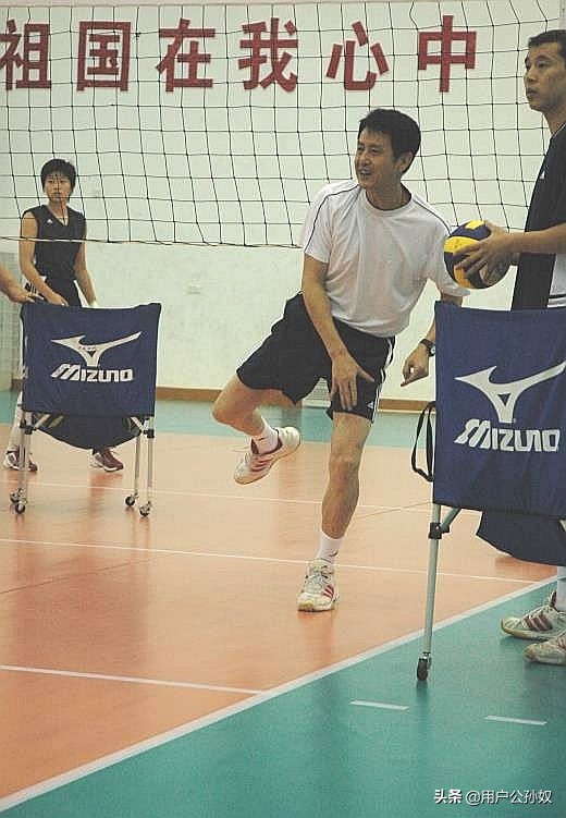 中国女排自由人18号简介,中国女排自由人集锦
