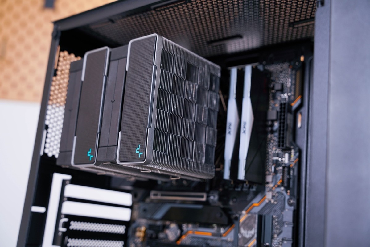 两千元以内的高性价比电脑主机,2020年中端电脑主机推荐