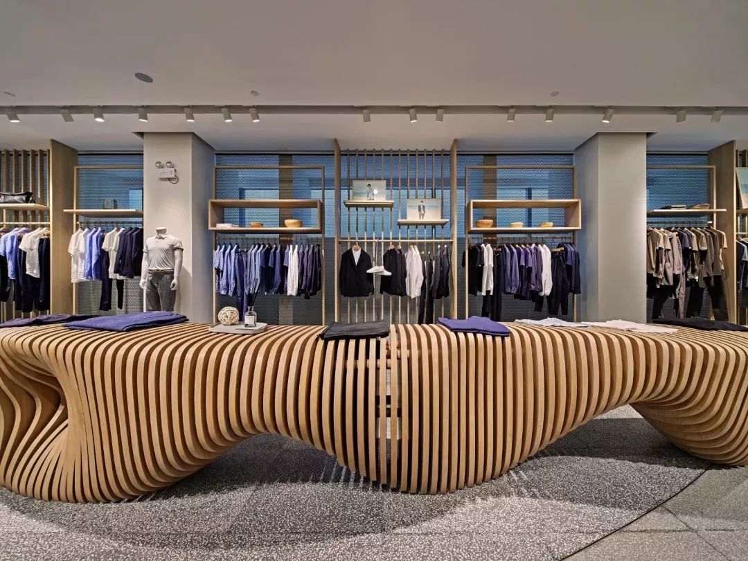 雅戈尔2021年服装业务收入,雅戈尔服装营业额