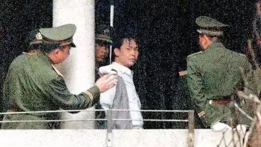 身价1500亿的富豪遭劫持，让我想起10.38亿赎金的香港第一绑架案