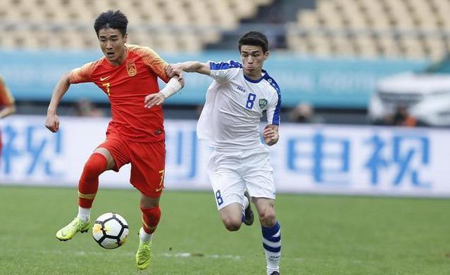 韦世豪踢足球视频发脾气,韦世豪踢球故意踢人