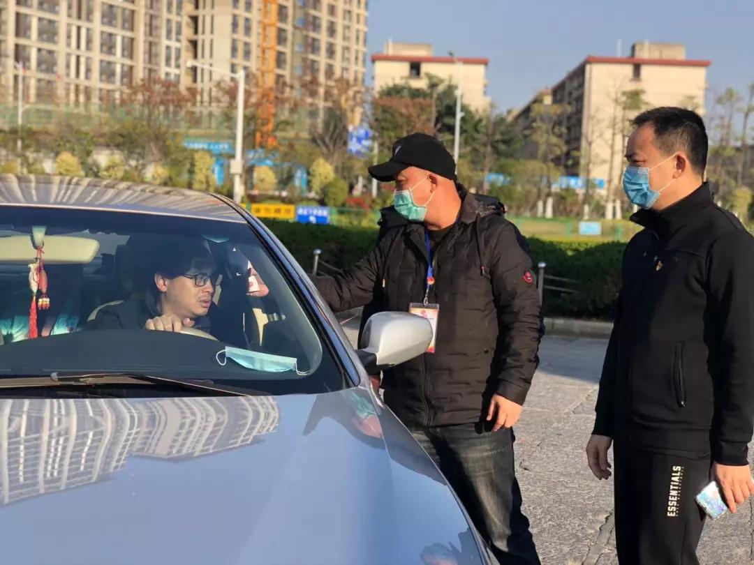 党建引领物业战疫组建红色抢修队,抗疫斗争红色物业