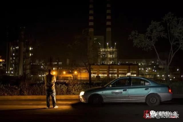 唐山钢厂停产下岗，有人月入8万，有人借钱生活