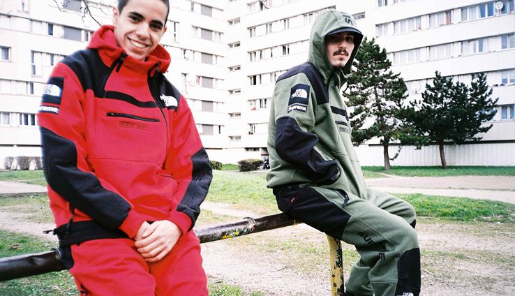 羽绒服冬季必备保暖又好看,防寒羽绒服带你时髦过冬