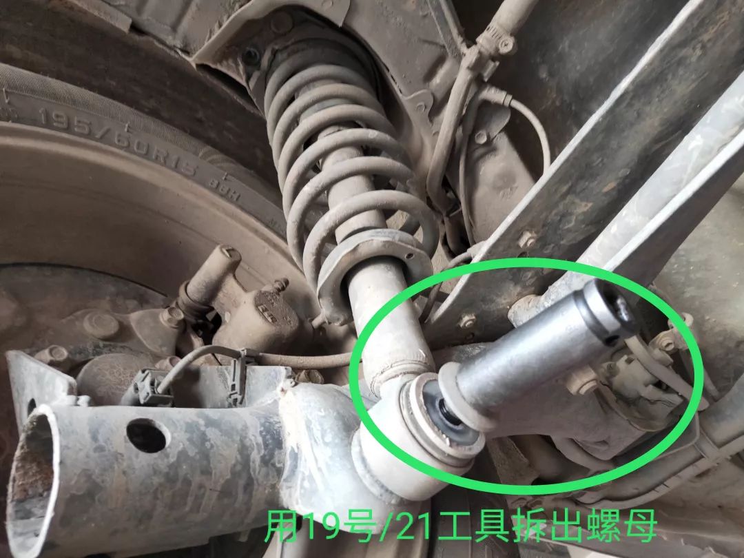 比亚迪f3更换丰田花冠减震器,丰田花冠后减震更换视频