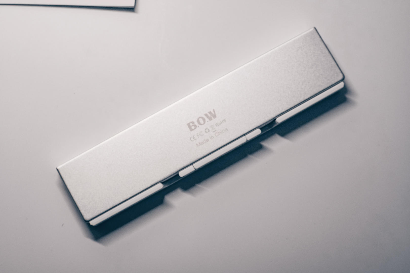 bow航世手机三折叠蓝牙键盘测评,bow航世hb318折叠蓝牙键盘