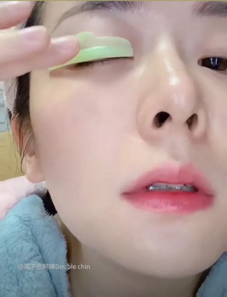 纹眉的女人都后悔了,纹眉的你们后悔了么