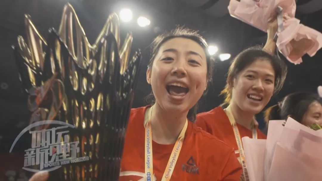 天津冠军领跑,冠军天津投掷