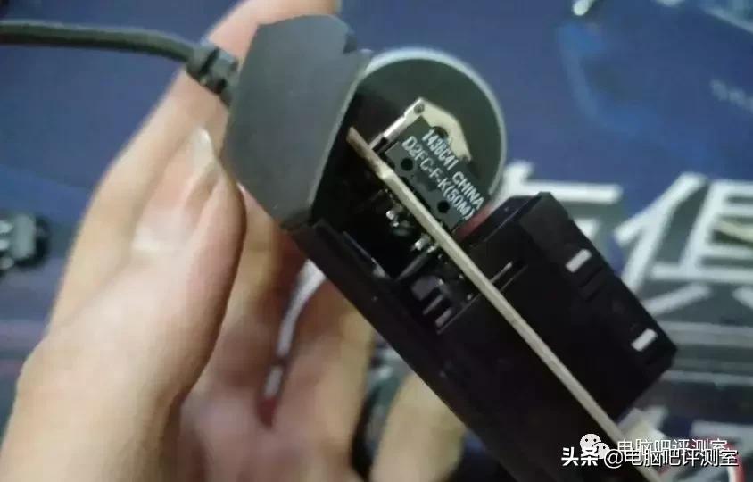 鼠标滚轮键失灵拆解修复,鼠标总是连击怎么修复