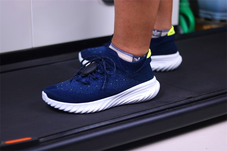 穿袜子是一种什么体验,穿袜子舒服的感受