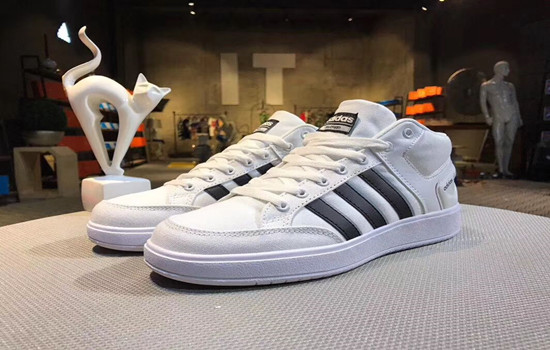 阿迪达斯是国际品牌吗,阿迪达斯是国际品牌还是国内品牌