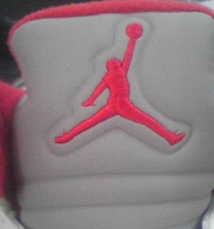 如何鉴定aj的鞋,aj的二维码鉴定