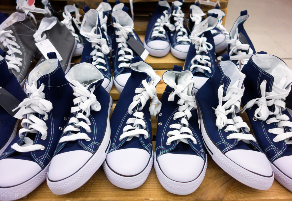 10万开鞋店半年回本 (小姑娘开鞋店成功案例)