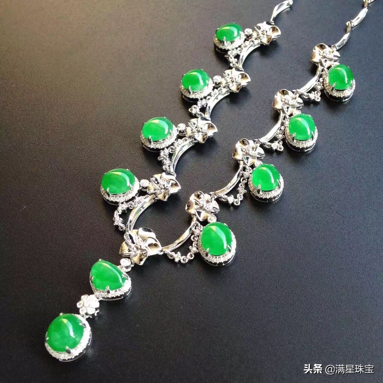 翡翠戴久变绿的原因,翡翠戴了发黄怎么处理