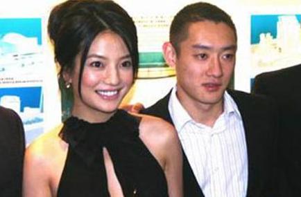 蒋欣太干净？与赵薇前男友传绯闻，让小鲜肉男友背上不雅名号退圈