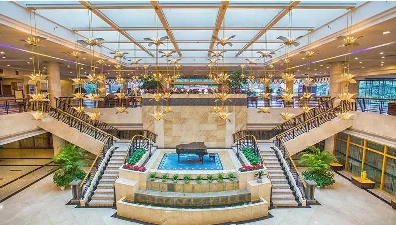 感恩有你砥砺前行大型答谢晚宴,2019感恩有您2020一起迈向新征程