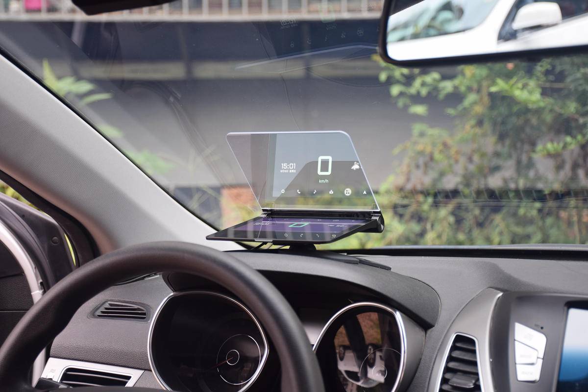 科技感爆棚!这款HUD终身免流量导航,还能在线听音乐看视频