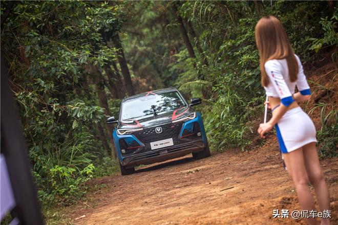 长安cs75山地越野,第二代长安cs75plus山地雪地越野