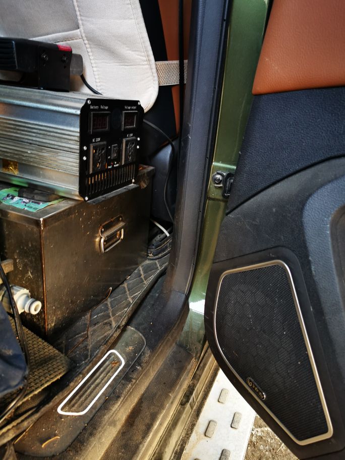 自驾副电瓶,自驾游车上安装副电瓶线路图