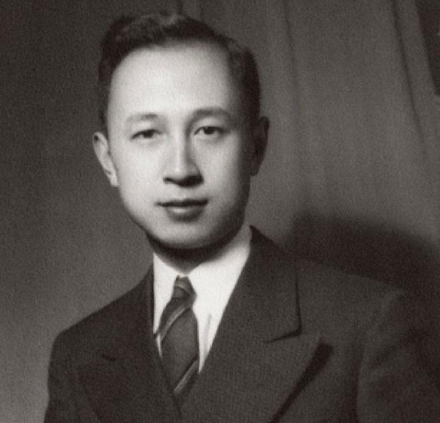 钱学森的父亲钱均夫有几个兄弟,钱学森与父亲钱均夫照片