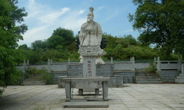 诗经卉木萋萋,卉木萋萋仓庚喈喈采蘩祁祁读音