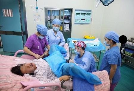 顺产痛还是剖腹产痛,生孩子顺产的痛是什么感觉