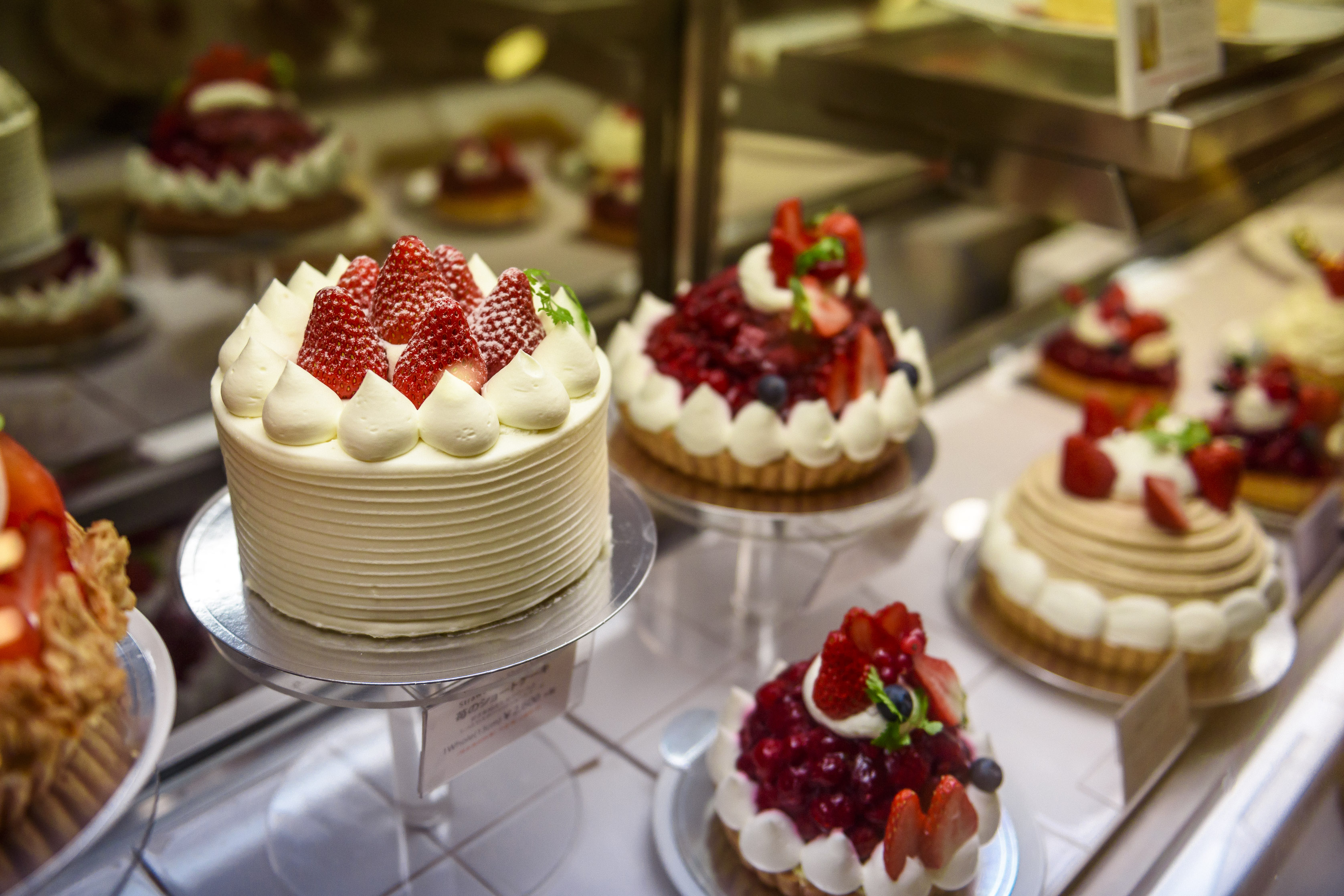 日本圣诞节蛋糕哪家好吃,圣诞节快到了草莓奶油蛋糕