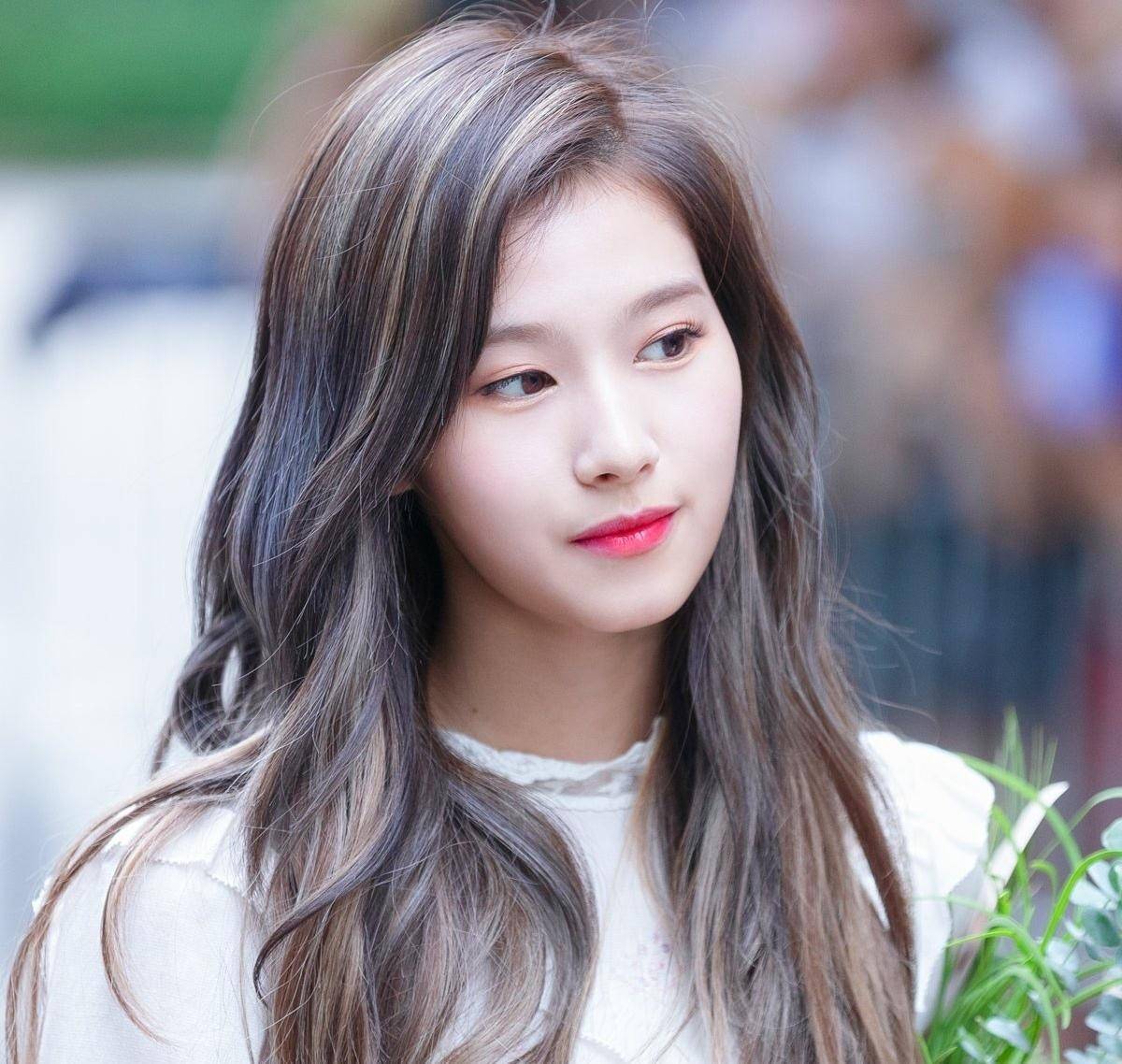 平成时代sana,韩国人评价twicesana