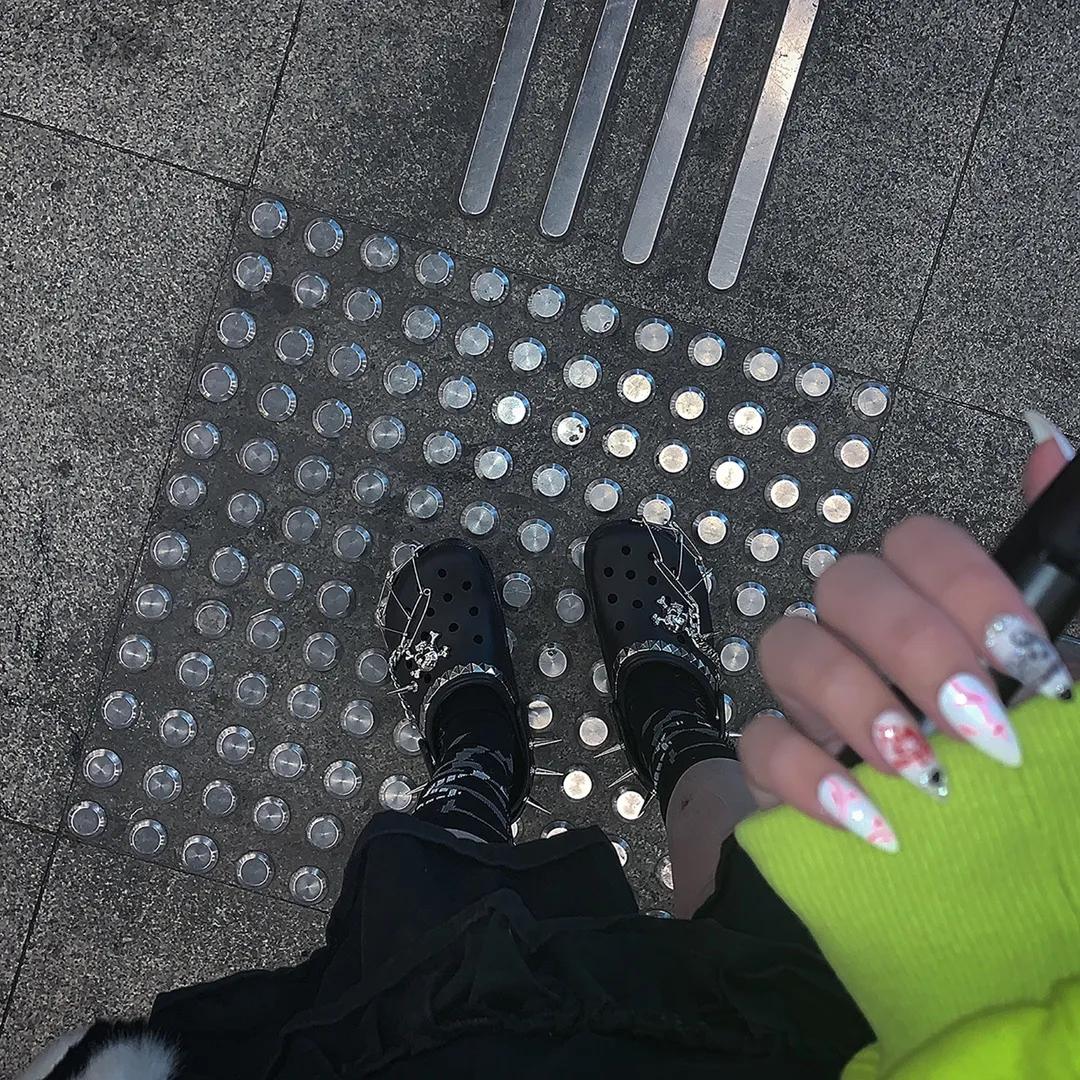 时尚闪耀水钻,高级透亮的水钻又绚丽又美观