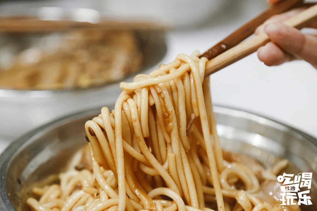 长沙不起眼小吃街推荐,长沙地摊小吃有哪些