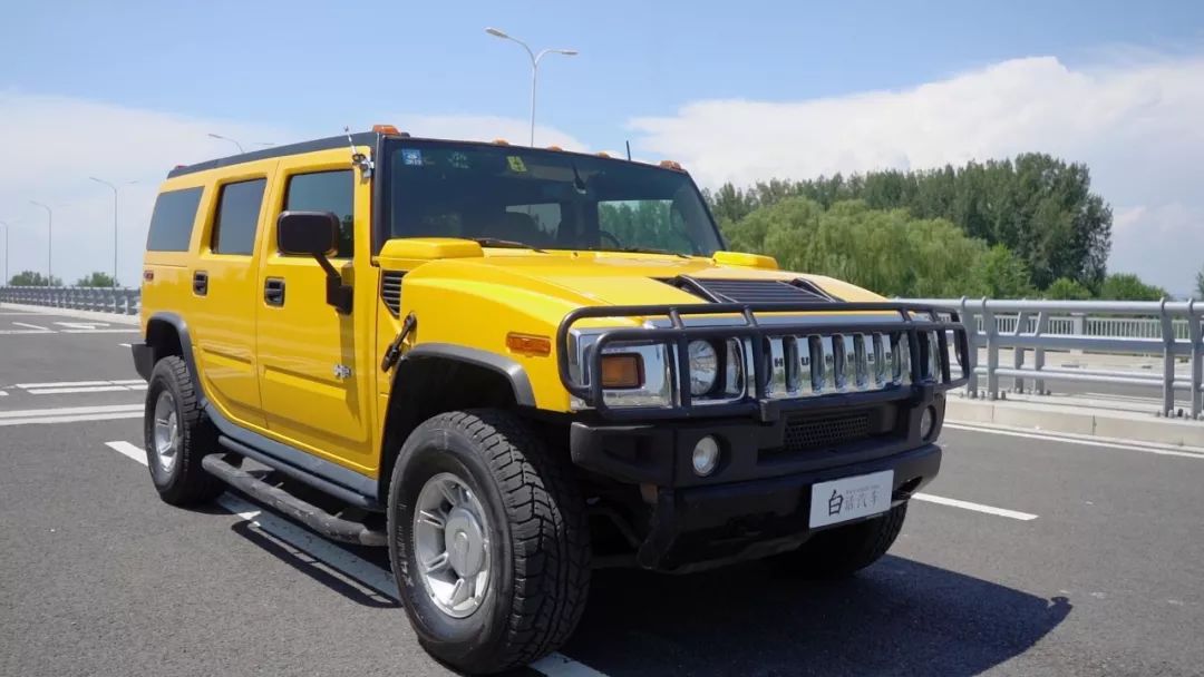 悍马h2硬派越野车,30万左右你会选帕杰罗还是h9