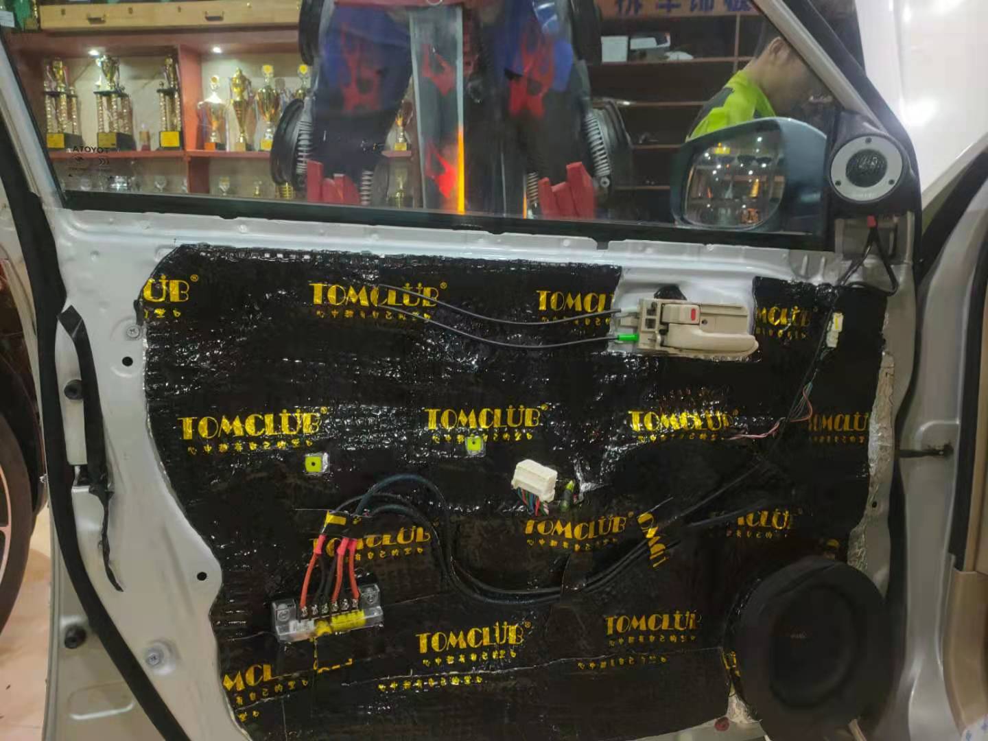 丰田花冠改音响全过程,丰田花冠喇叭维修视频