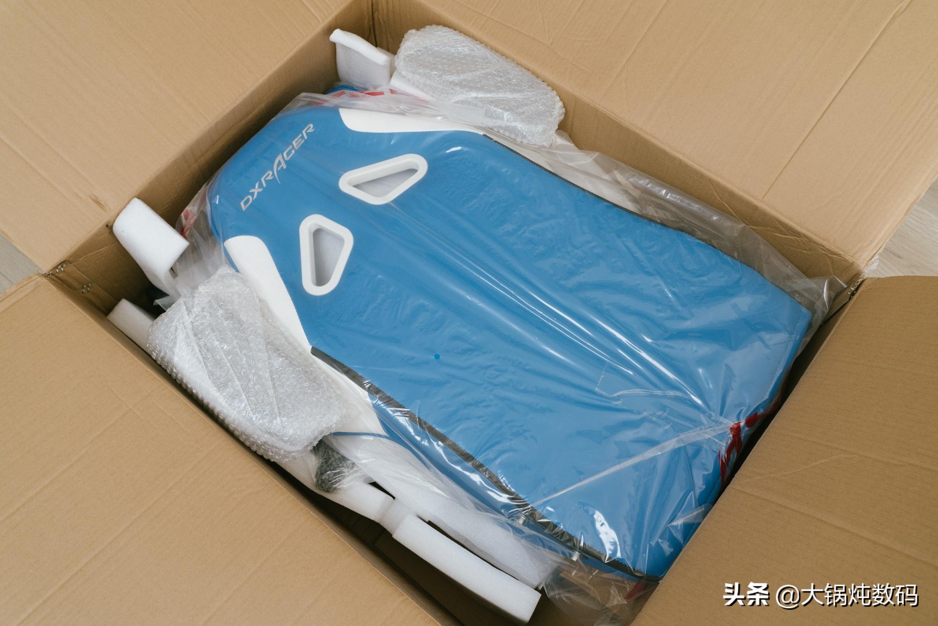 迪锐克斯dxracer电竞椅安装,迪锐克斯dxracer电竞椅怎么样