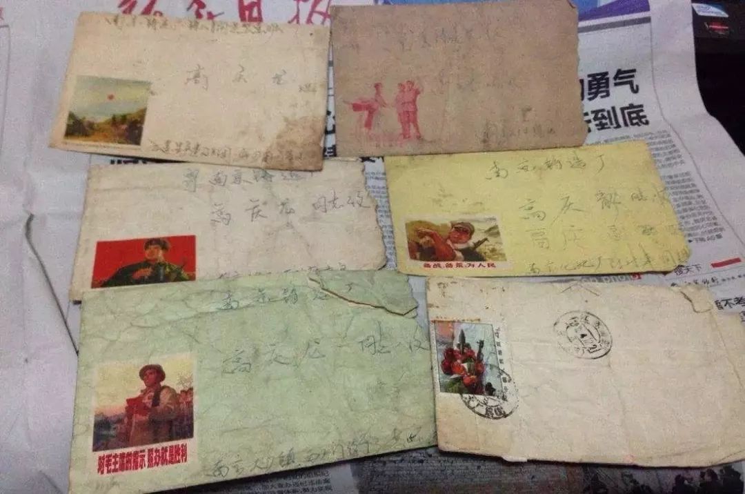 广西梧州1997年身份证,身份证是1999年的照片