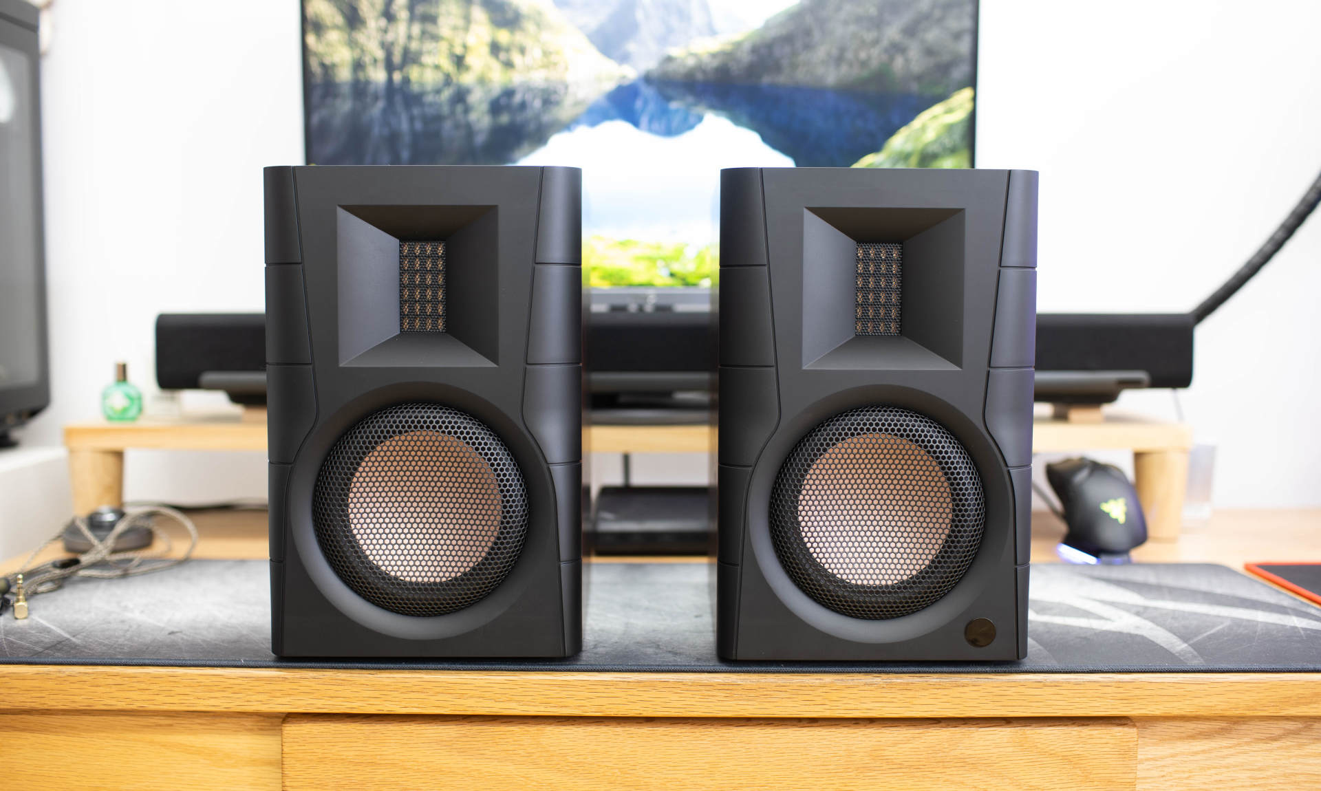 惠威d200和d1090哪个好,惠威d200跟漫步者m2000哪个音质好