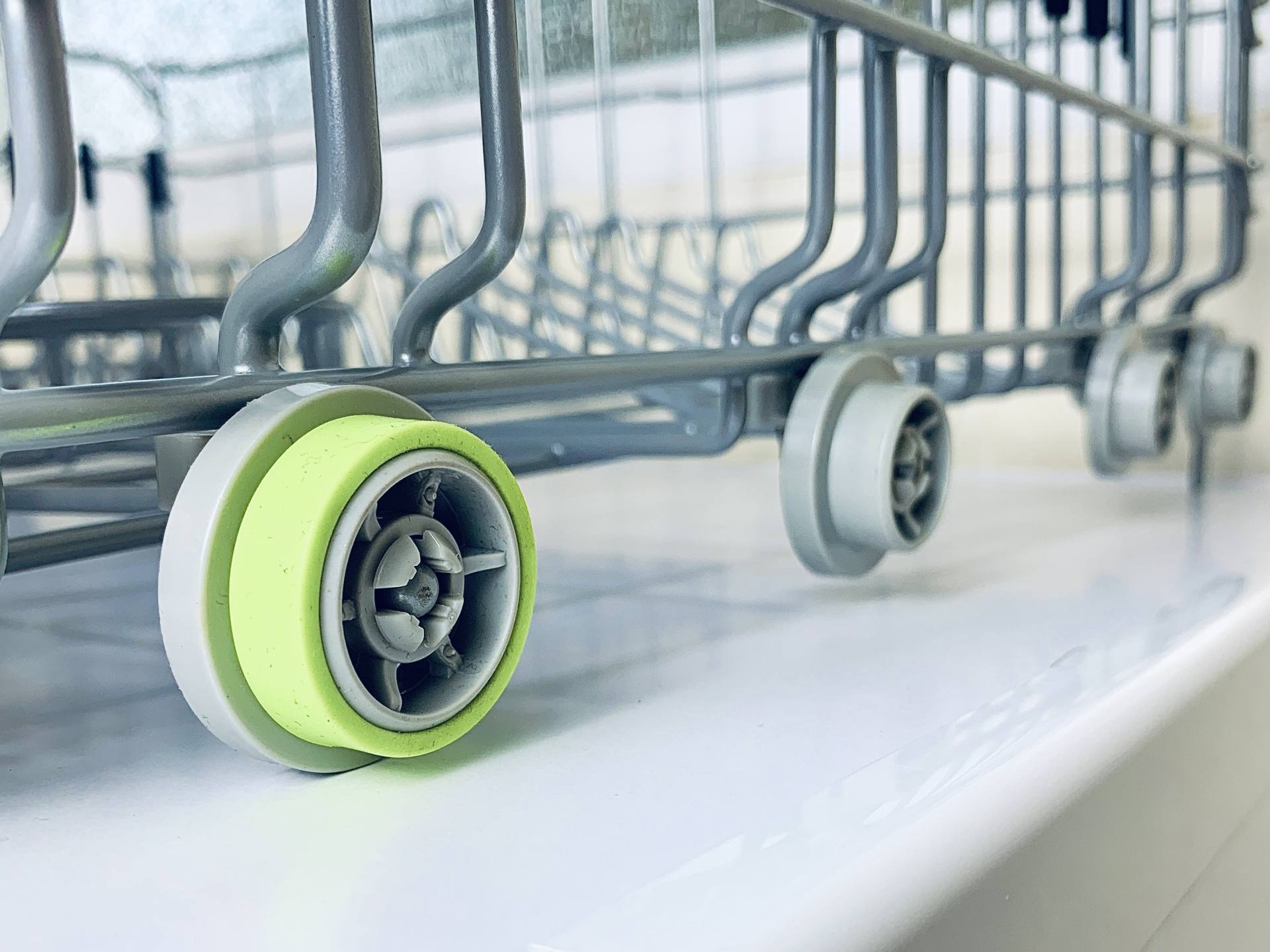 洗碗机尺寸怎么挑选好,洗碗机选购记好这8点