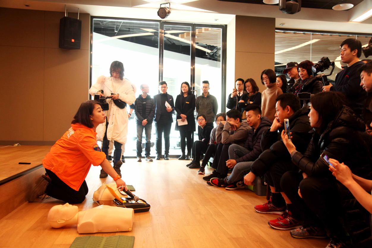 “第一反应”落地青岛万丽海景曾显波谈国际社区的社会责任