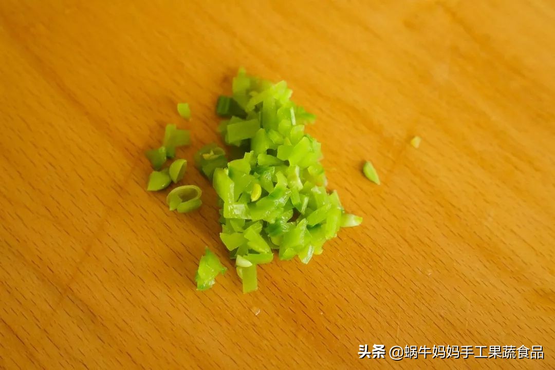 8个月宝宝一日三餐食谱时间表,12个月宝宝辅食三餐做法大全