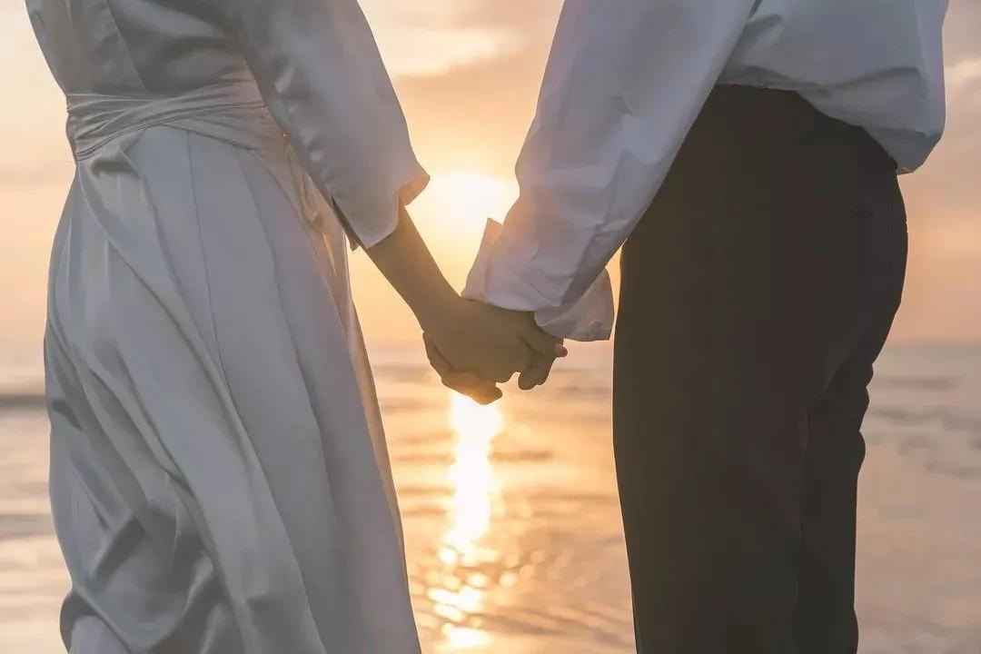 爱一个人为什么要克制自己,爱一个人会克制住自己的欲望吗