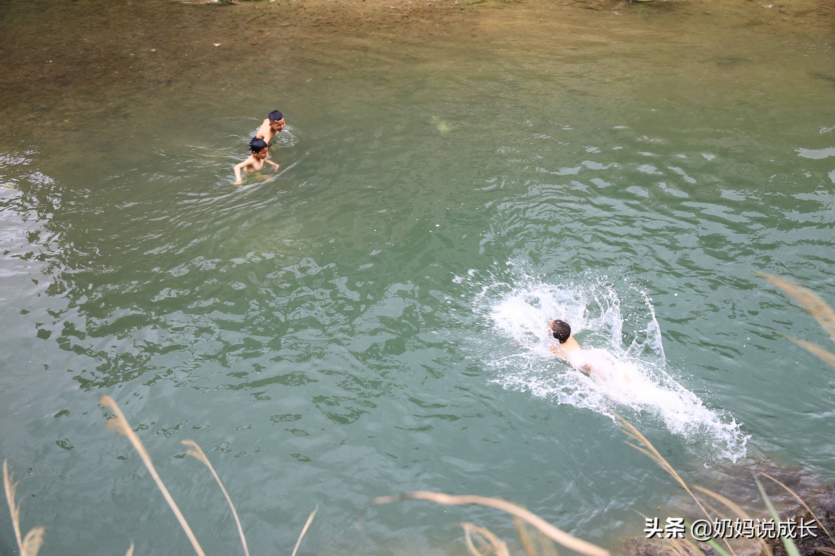 男孩被咬伤,被虫子咬了出现什么症状需要就医